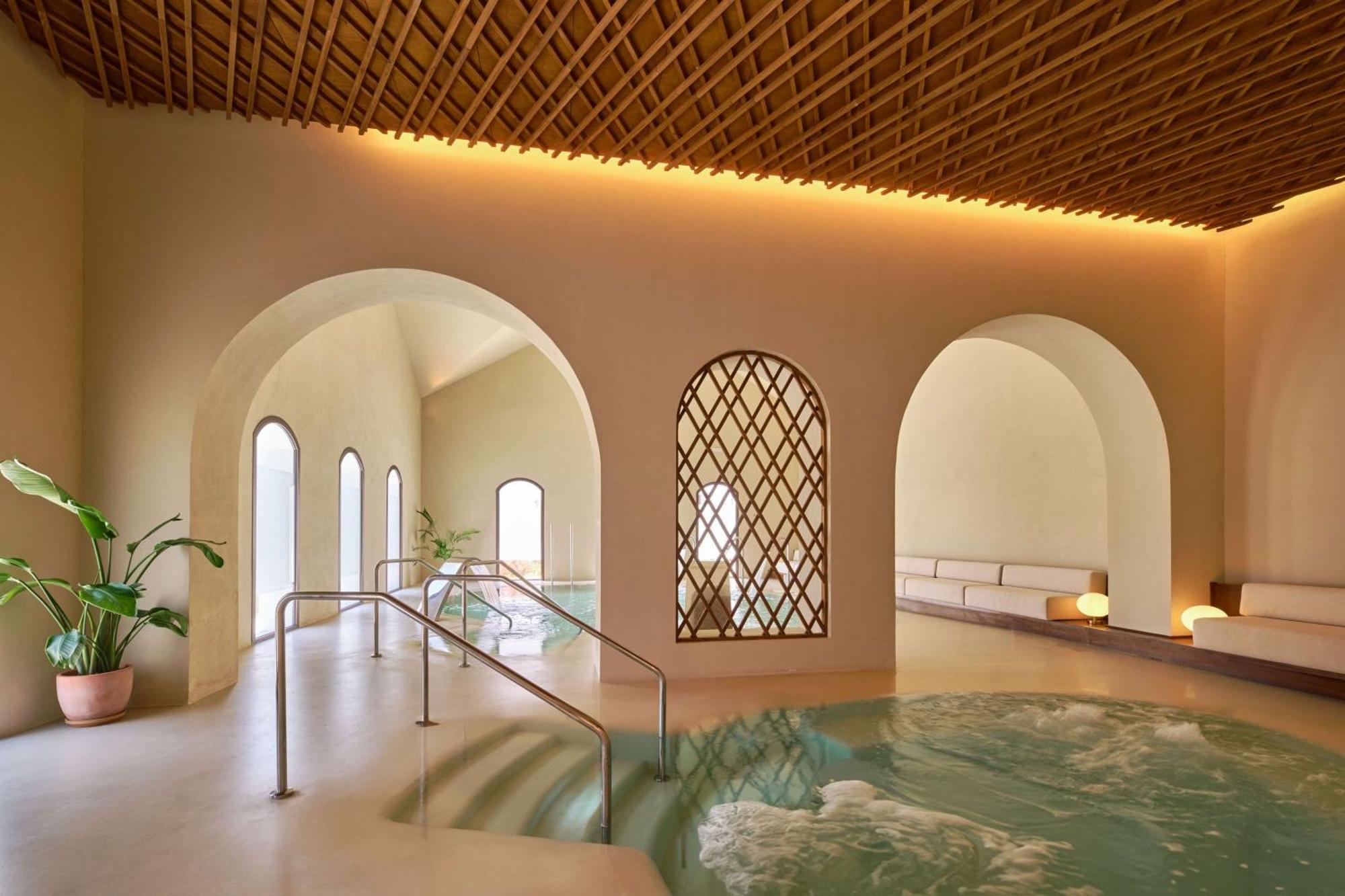 La Zambra Gl, Part Of The Unbound Collection By Hyatt Hotel 5*