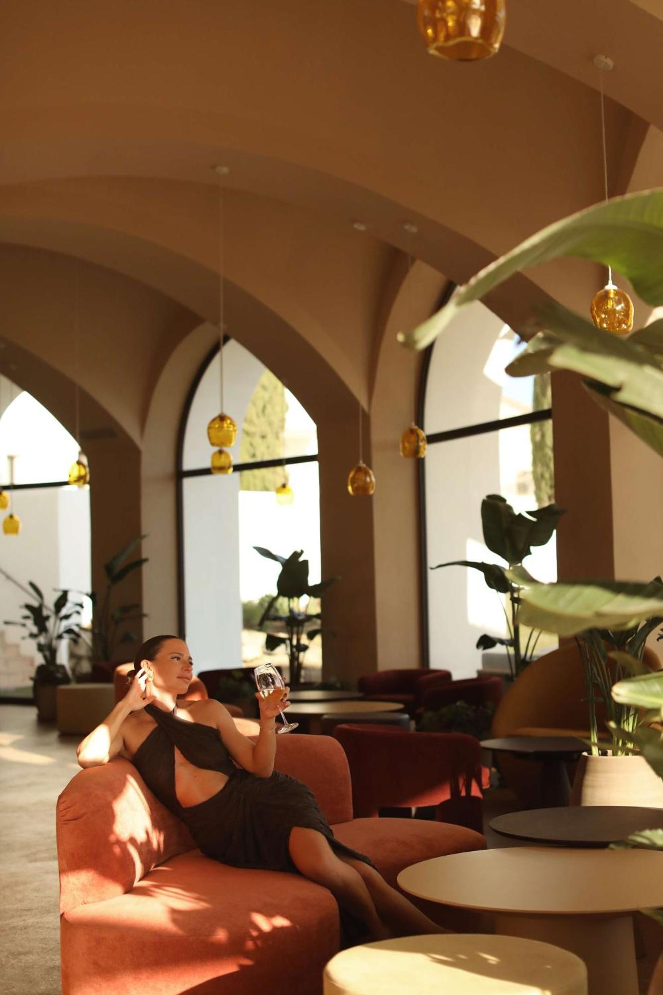 La Zambra Gl, Part Of The Unbound Collection By Hyatt Hotel 5*